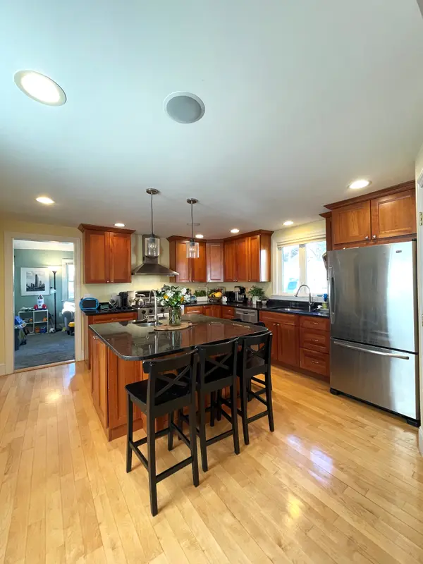 36 Burroughs St, Jamaica Plain, MA 02130-4016