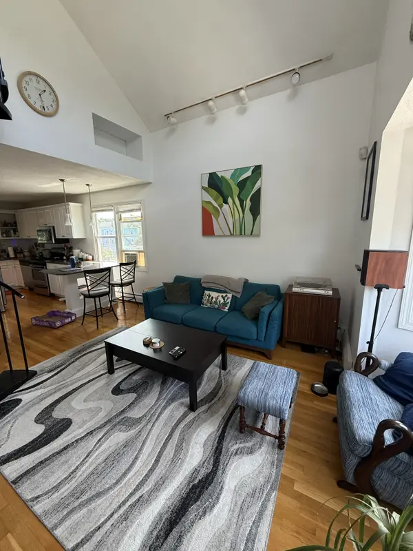 288 Amory St #3, Jamaica Plain, MA 02130-5023
