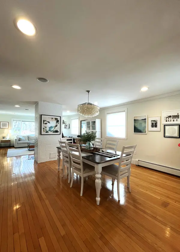 36 Burroughs St, Jamaica Plain, MA 02130-4016