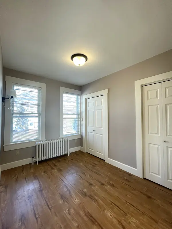 4393 Washington St #1, Roslindale, MA 02131-3406