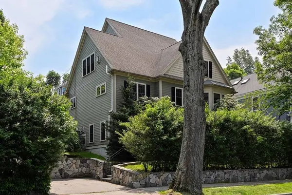 2 Jamaica Place #2, Boston, MA 02130