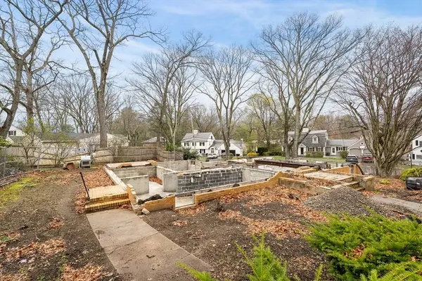 73 Beverly Road, Brookline, MA 02467