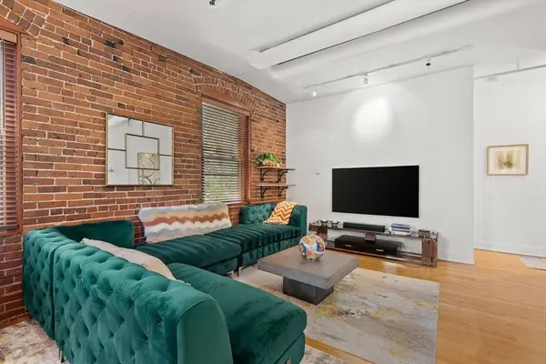 329 Lamartine #5, Boston, MA 02130