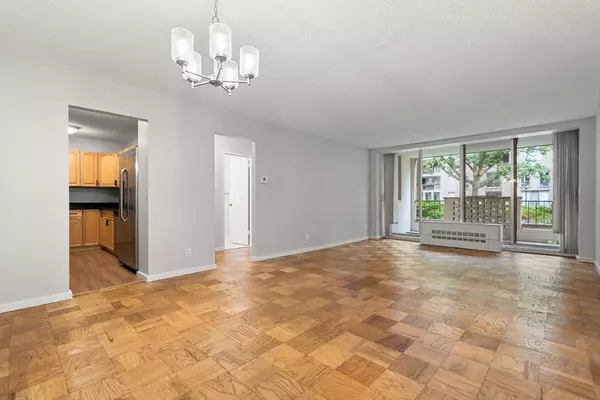 99 Pond Avenue #220, Brookline, MA 02445