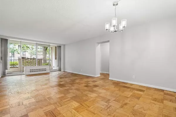 99 Pond Avenue #220, Brookline, MA 02445