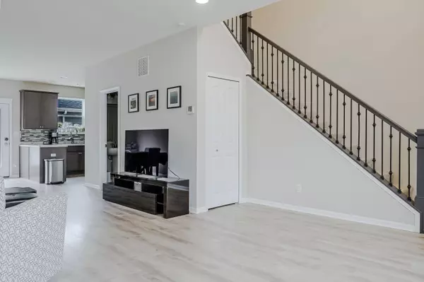 931 E 117th Place, Crown Point, IN 46307