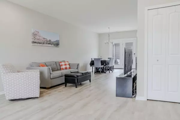 931 E 117th Place, Crown Point, IN 46307