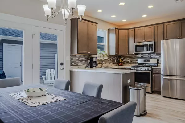 931 E 117th Place, Crown Point, IN 46307