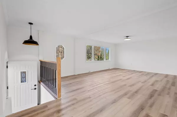 9311 W 77th Avenue, Schererville, IN 46375