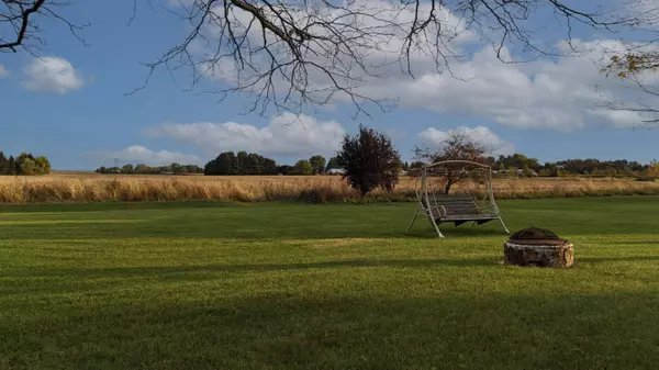 559 W Corbly Road, Hebron, IN 46341