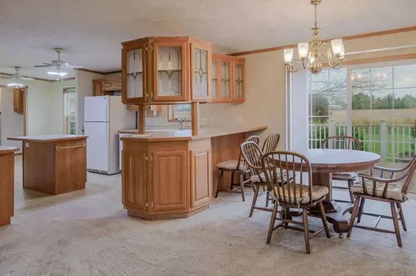 559 W Corbly Road, Hebron, IN 46341