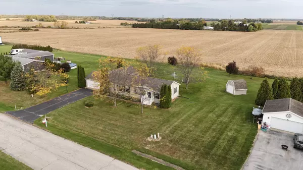 559 W Corbly Road, Hebron, IN 46341