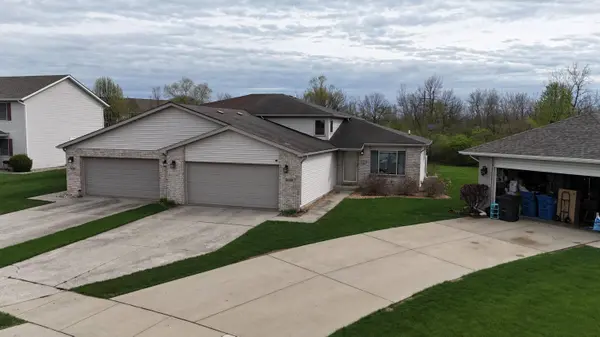 5033 W 92nd Avenue, Crown Point, IN 46307