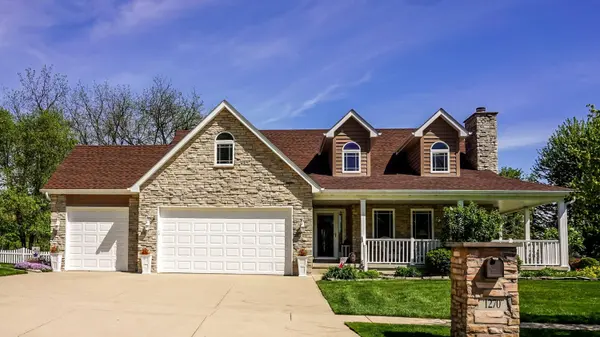 1270 E Greenview Place, Crown Point, IN 46307