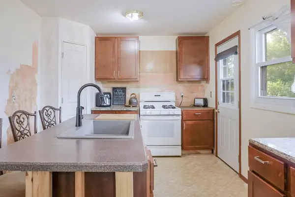 7266 Polk Street, Merrillville, IN 46410