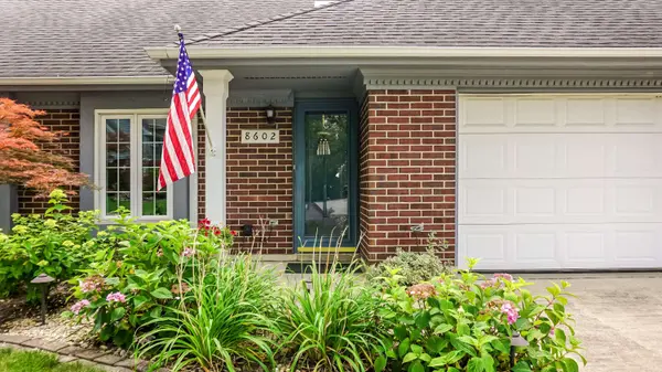 8602 Farmington Street, St. John, IN 46373