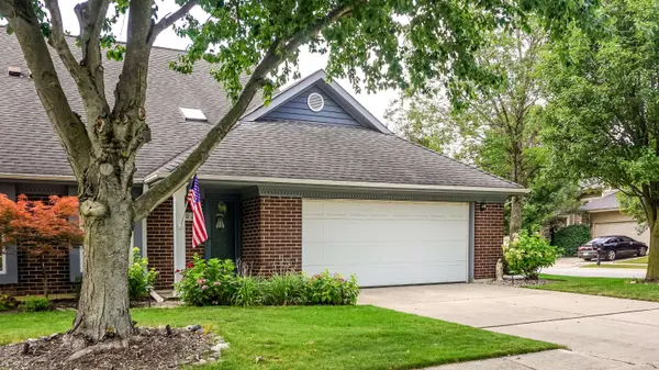 8602 Farmington Street, St. John, IN 46373