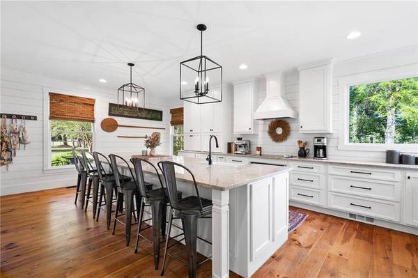 576 Tope RD, Sharpsburg, GA 30277