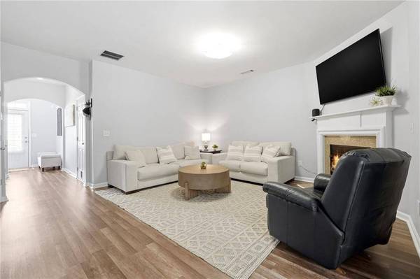 2059 Lakeshore Overlook DR NW, Kennesaw, GA 30152