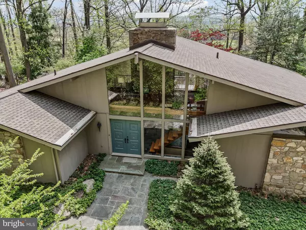 327 OLD KINGS HWY, Downingtown, PA 19335