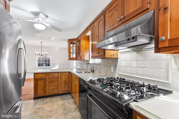 1505 SUNNYHILL LN, Havertown, PA 19083