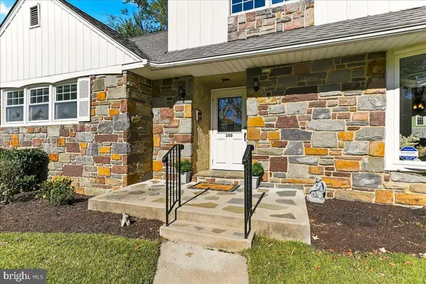 200 BELLEVUE AVE, Springfield, PA 19064