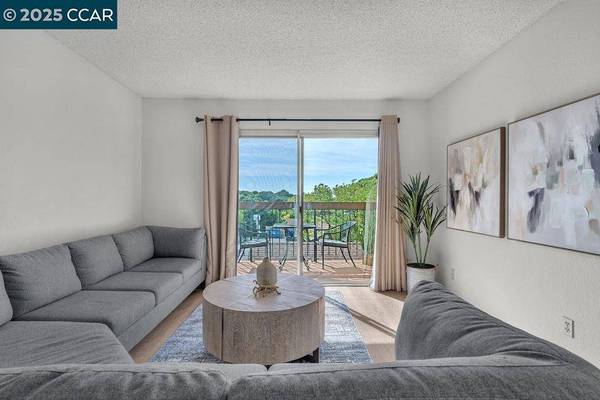 5317 Ridgeview Cir #8, El Sobrante, CA 94803