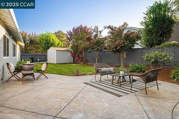 721 Santa Ana Ln, Concord, CA 94518