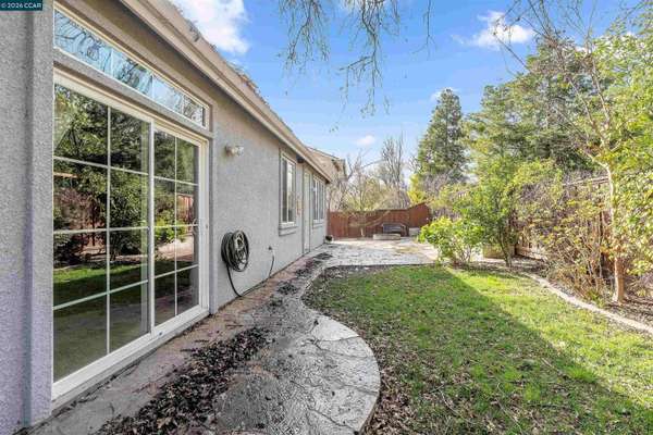 350 Caroni St, Walnut Creek, CA 94597