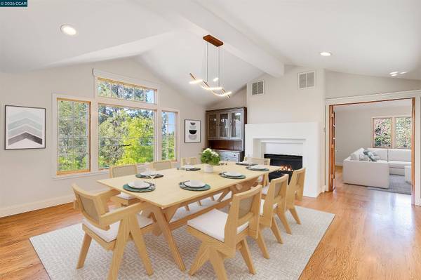 1455 Purson Ln, Lafayette, CA 94549