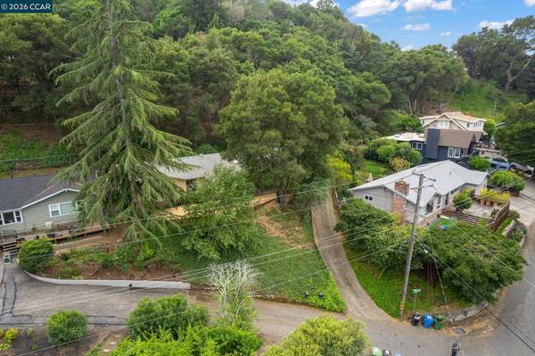 6 Lucille Way, Orinda, CA 94563