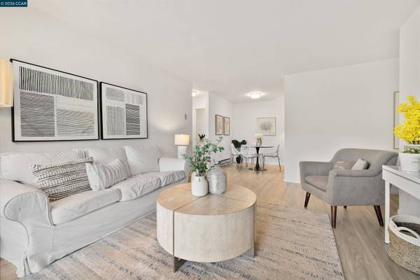 101 Kinross Dr #9, Walnut Creek, CA 94598