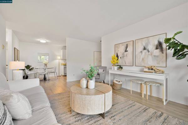 101 Kinross Dr #9, Walnut Creek, CA 94598