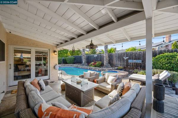 486 Viking Dr, Pleasant Hill, CA 94523