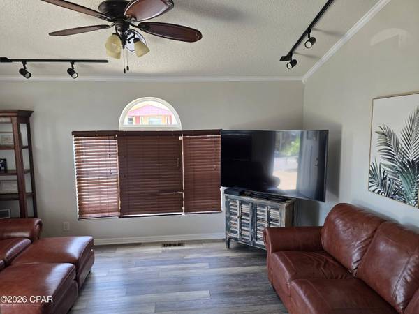733 Shark DR, Panama City Beach, FL 32408