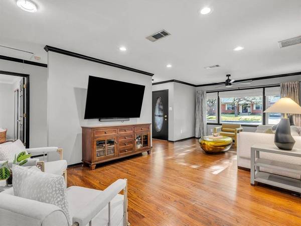 4025 Piedmont Road, Fort Worth, TX 76116