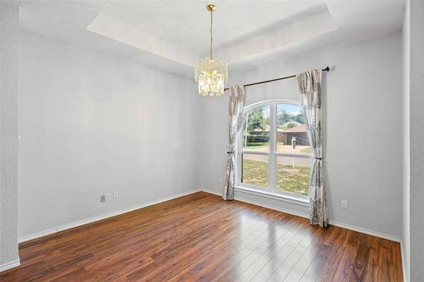 3800 Devonaire Drive, Fort Worth, TX 76008