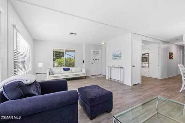 48 Saint Charles CT, Newbury Park, CA 91320