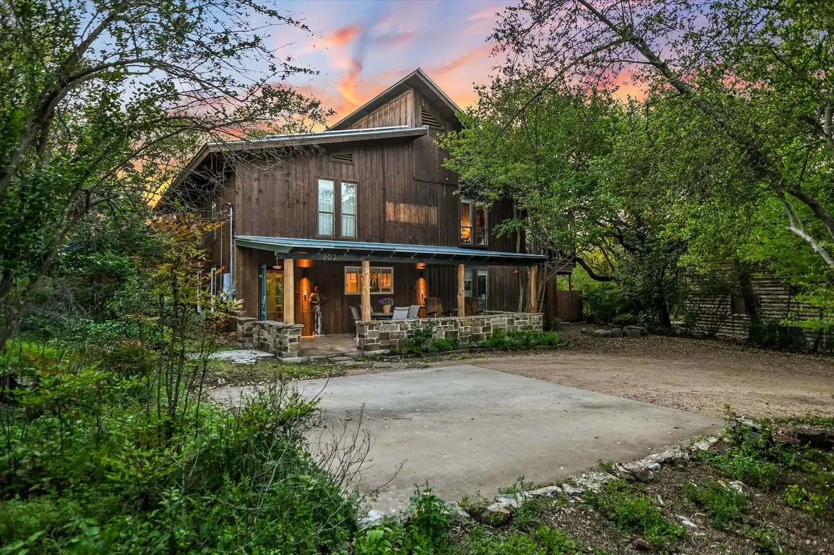 302 Lake Hills Dr N, Austin, TX 78733-3112