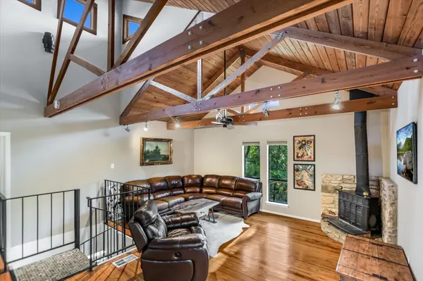 302 Lake Hills Dr N, Austin, TX 78733-3112