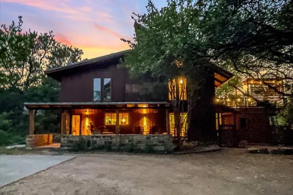 302 Lake Hills Dr N, Austin, TX 78733-3112
