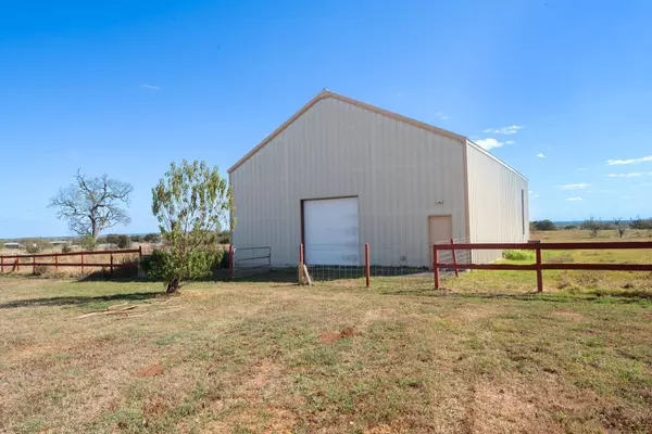 1211 Leissner School RD, Seguin, TX 78155