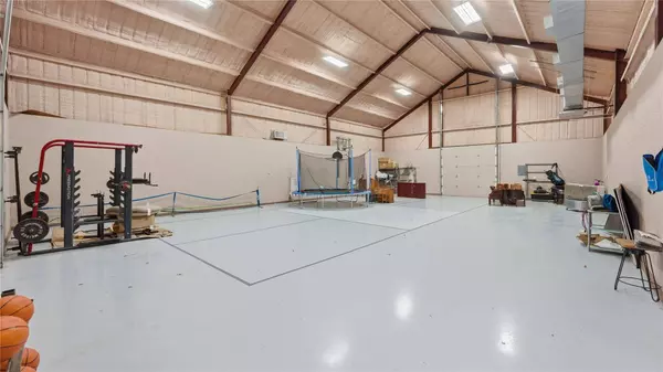 1211 Leissner School RD, Seguin, TX 78155