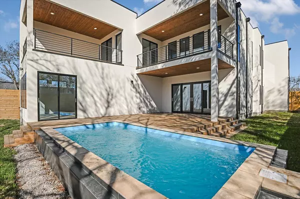 1901 W Saint Johns Ave, Austin, TX 78757