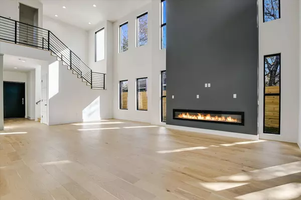 1901 W Saint Johns Ave, Austin, TX 78757