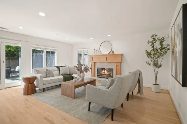 888 Sea Island LN, Foster City, CA 94404