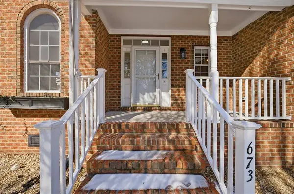 673 Parker RD, Chesapeake, VA 23322