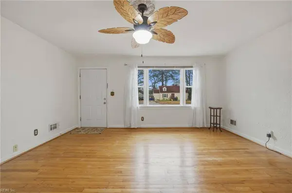 504 W Little Creek RD, Norfolk, VA 23505
