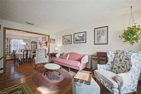 1861 Haviland DR, Virginia Beach, VA 23454