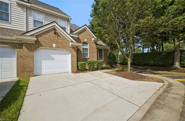 100 Bluff TER, Newport News, VA 23602